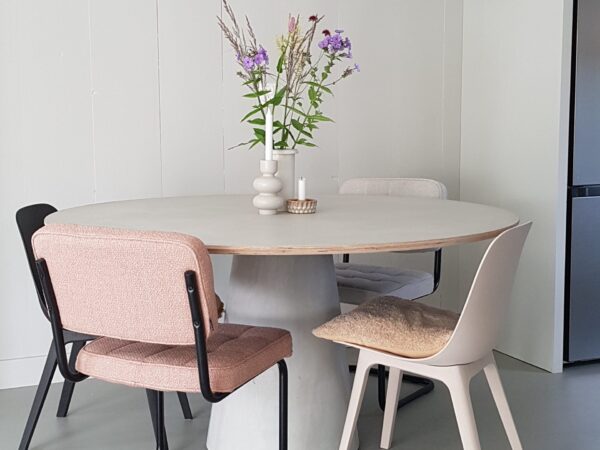 Beton Tafel | Light-grey Bogard 4