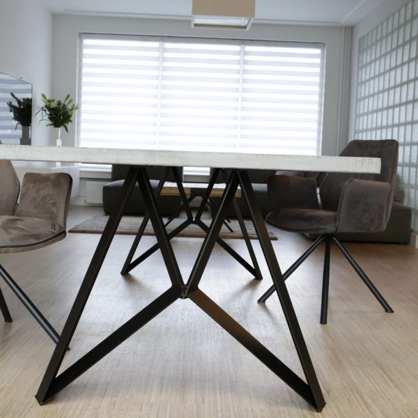 Stalen onderstel tafel rechthoek